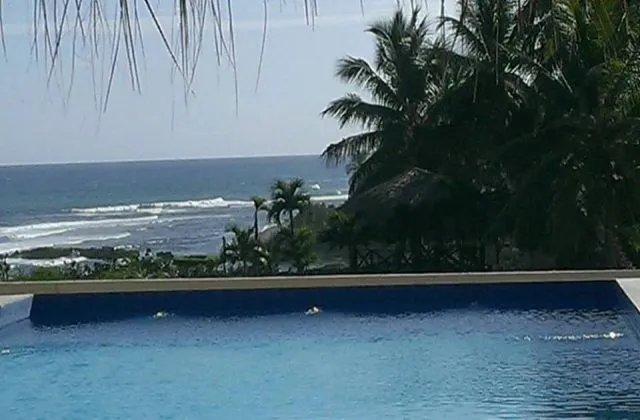 Hotel El Quemaito Barahona piscina vista mar